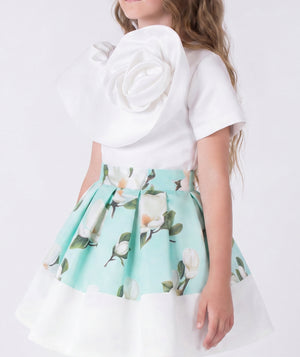 Close-up of Aitana Garden Couture Girls Outfit | 2 Pieces in satin for girls ages 3 to 12, highlighting tailoring, closure and finishing