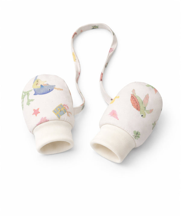 Casa Marisol illustrated newborn mittens, alternate 2