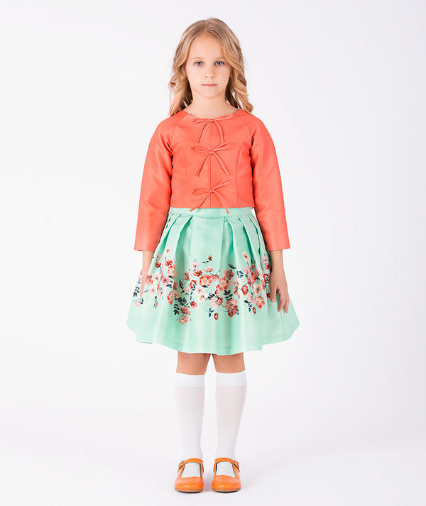Front view of Exquisite Bows Girls Outfit | 2 Pieces in mint green for girls ages 3 to 12, a premium children’s design by Mama Luma