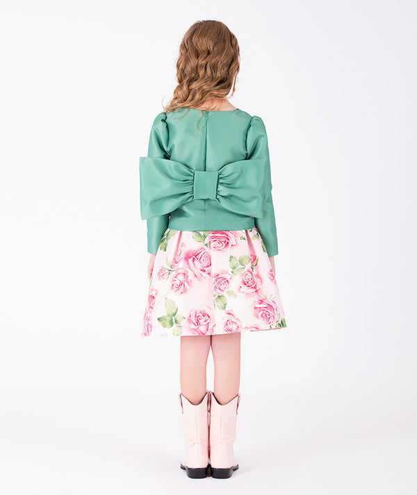 Editorial view of Exquisite Rose Bloom Outfit | 2 Pieces in green satin, featuring neckline, sleeves and embellishments