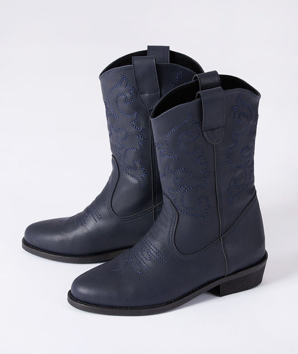 Navy blue girls western-style ankle boots with decorative stitched detailing and low heel, designed for autumn outfits, school days, family outings, and stylish everyday wear, available in kids’ sizes