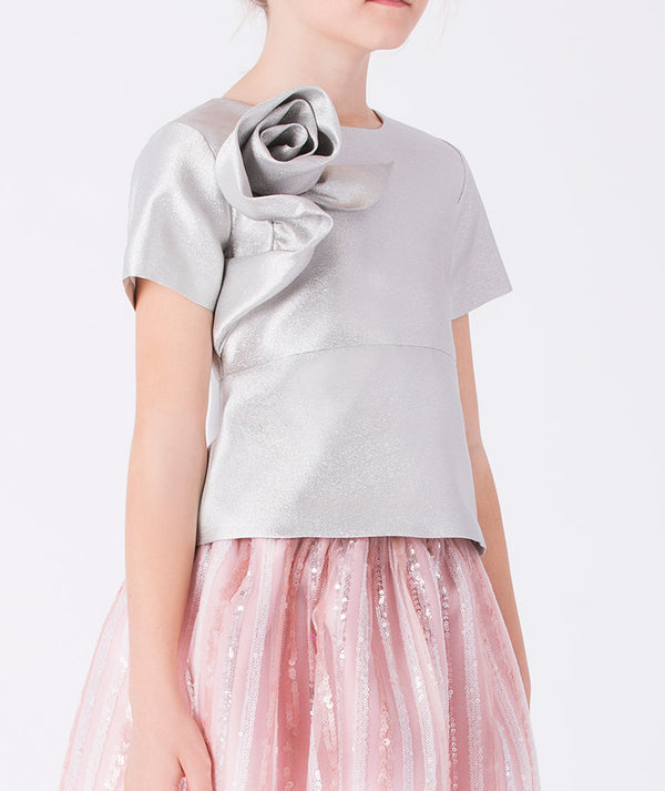 Luxury girls’ outfit (3–12Y) – silver satin blouse with 3D rose detail and glitter skirt for holiday portraits and festive occasions